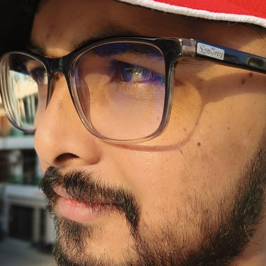 HITESH S. - Freelance Graphic Designer