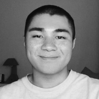 kuya5k - Freelance T Shirt Designer