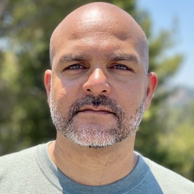 Alejandro B. - Freelance Musician
