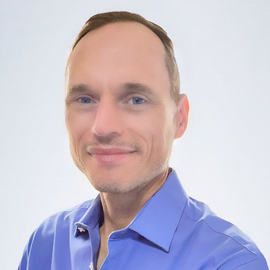 Matt P. - Freelance Graphic Designer
