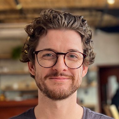 Chris L. - Freelance Designer