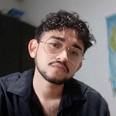 Julio V. - Freelance Video Editor