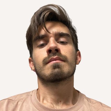MYKHAILO S. - Freelance Marketing Analyst