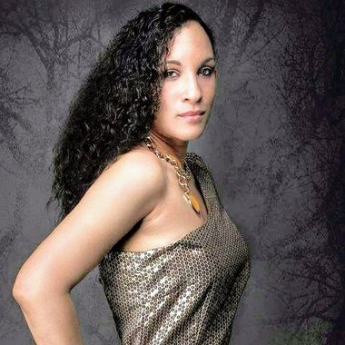 Dianara G. - Freelance Vocalist