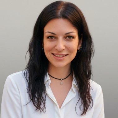 Ina P. - Freelance Web Designer