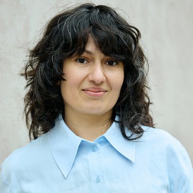 Ebru - Freelance Graphic Designer