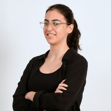 Lourdes S. - Freelance Motion Graphic Designer