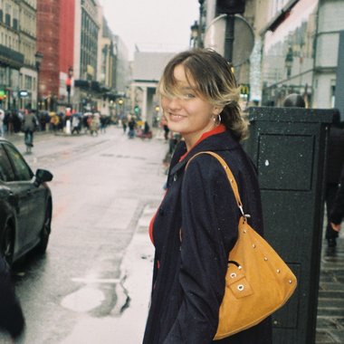 Liza G. - Freelance Screenwriter