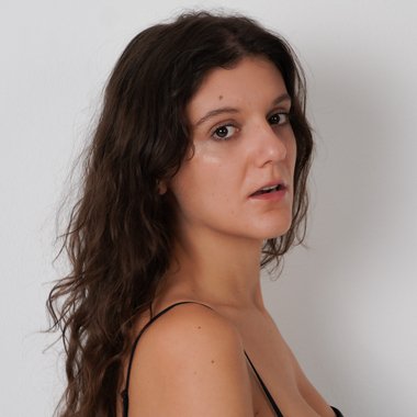 Elena G. - Freelance Singer