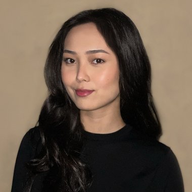 Dina S. - Freelance Web Designer