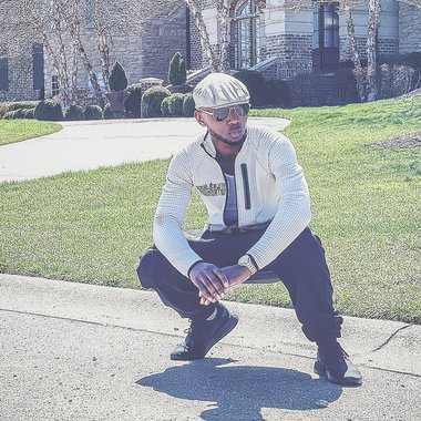 KenzoBlythe - Freelance Musician