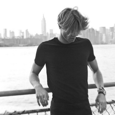 Martin R. - Freelance Art Director