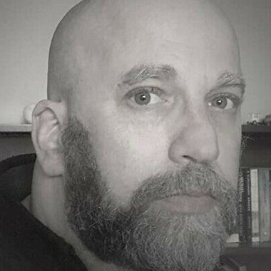 Douglas R. - Freelance Copywriter