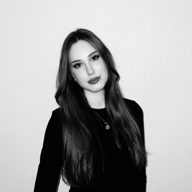 ANASTASIIA G. - Freelance Book Illustrator