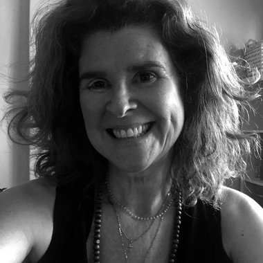 Ana D. - Freelance Art Director