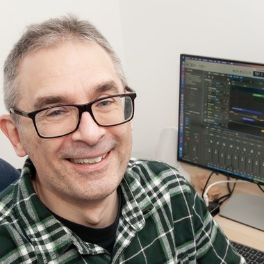 Stephen W. - Freelance Video Editor