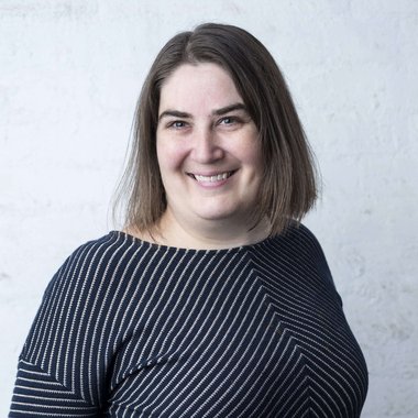 Gen E. - Freelance Graphic Designer