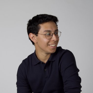 Santiago R. - Freelance Graphic Designer