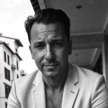 Victor M. - Freelance Brand Designer