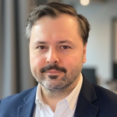 Edvin B. - Freelance Web Developer