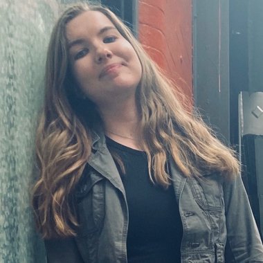 Victoria B. - Freelance Digital Producer