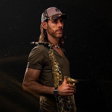 Leonardo S. - Freelance Musician