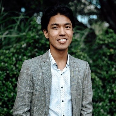 Jo L. - Freelance Web Developer
