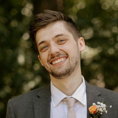 Noah V. - Freelance App Developer