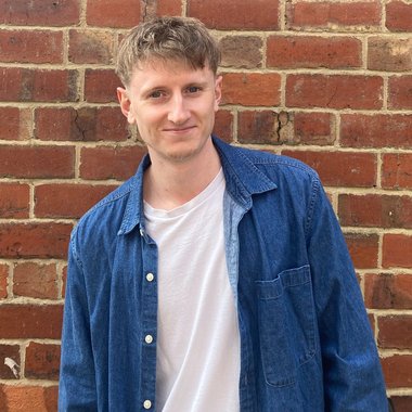 Travis R. - Freelance Motion Graphic Designer