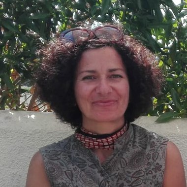 Beatriz B. - Freelance Brand Designer