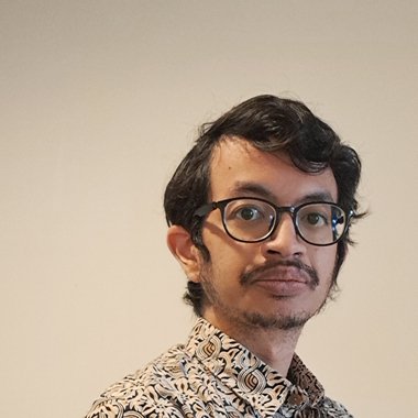 Hifzhan R. - Freelance Web Designer
