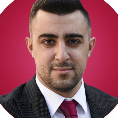 Omar B. - Freelance Presentation Designer