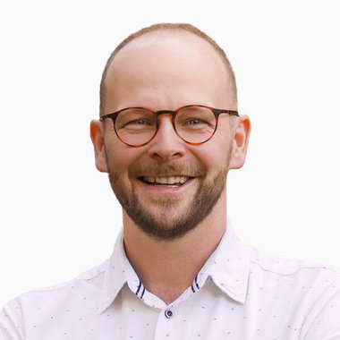 Jenda Ž. - Freelance Marketing Strategist