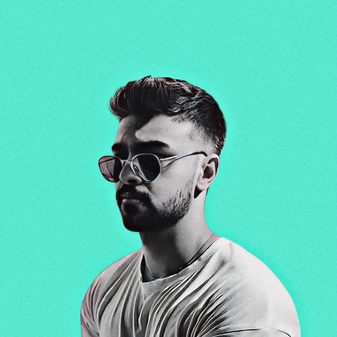 Mina B. - Freelance Graphic Designer