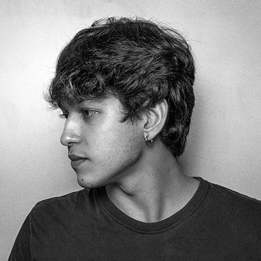 Bruno A. - Freelance Graphic Designer