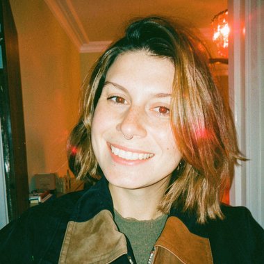 Tasmin C. - Freelance Stylist
