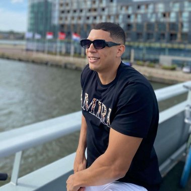 Icy A. - Freelance Mastering Engineer