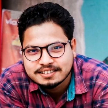 user1609126 - Freelance Logo Designer