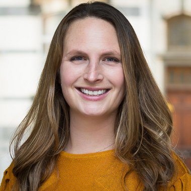 Emily - Freelance Infographic Designer