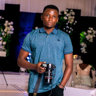 KENNYCREATIONS - Freelance Photographer