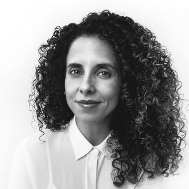 Joana A. - Freelance Graphic Designer