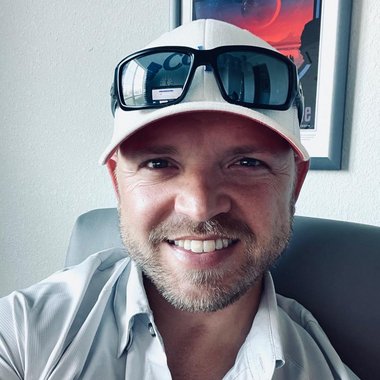 Jeff O. - Freelance Digital Marketer