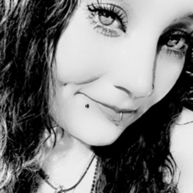 Rebecca O. - Freelance Voiceover Artist