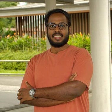 M S. - Freelance Developer