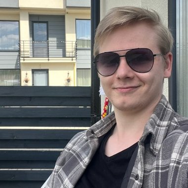 Maksym F. - Freelance Filmmaker