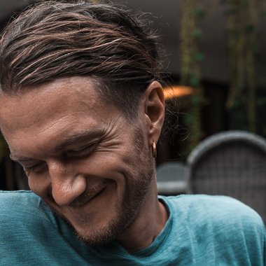 Vladimir L. - Freelance Videographer