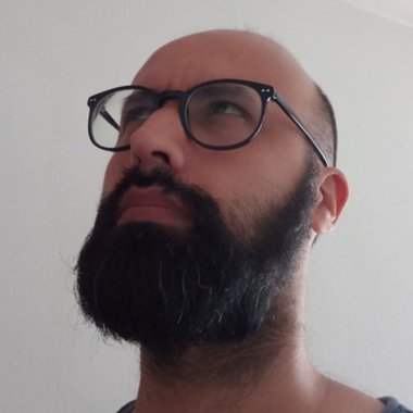 Luca M. - Freelance Graphic Designer