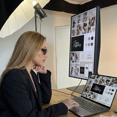 Elena-Andreea U. - Freelance AI Prompt Engineer