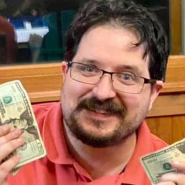 Owen K. - Freelance Designer