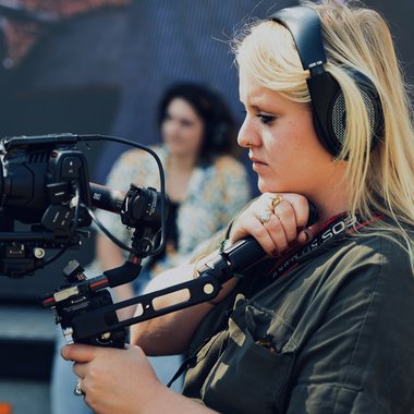 Louise M. - Freelance Graphic Designer